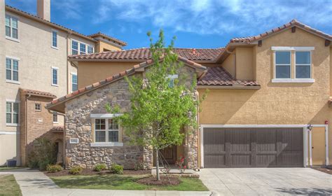 is las colinas a city|Home .